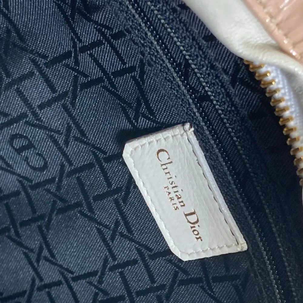 CHRISTIAN DIOR Cream Leather Shoulder Bag - Picture 12 of 13